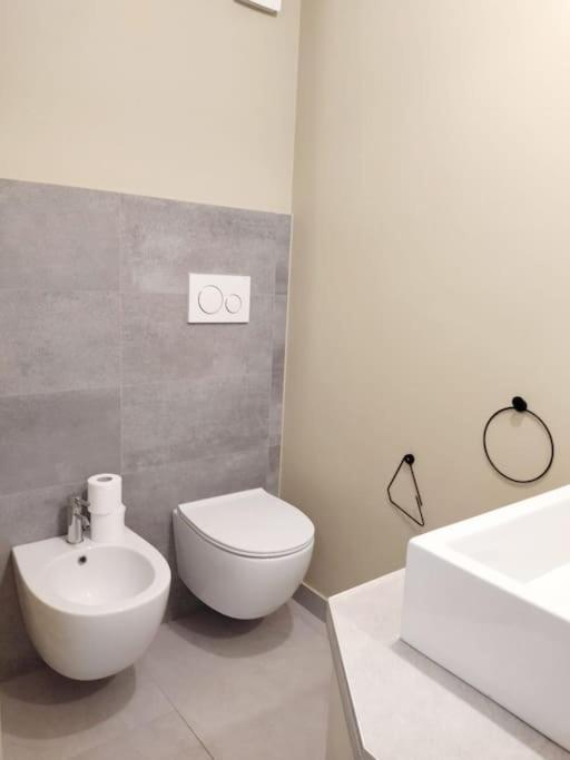 Ferienwohnung La Vetrina Sulla Citta Mailand Exterior foto