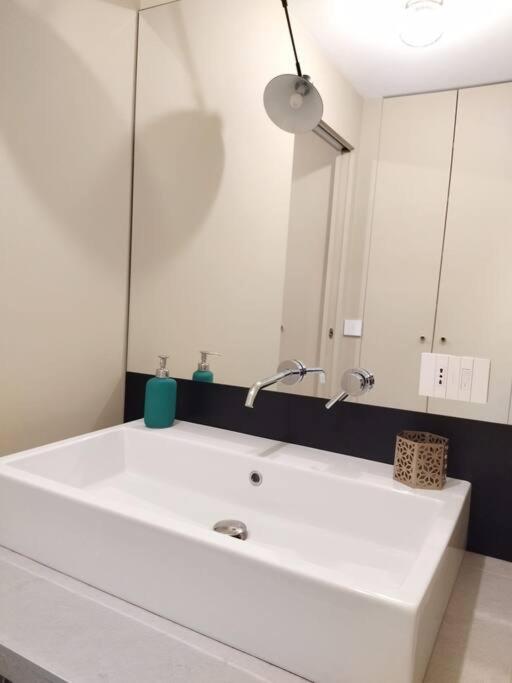Ferienwohnung La Vetrina Sulla Citta Mailand Exterior foto